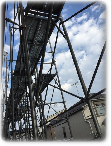 足場が組まれた！